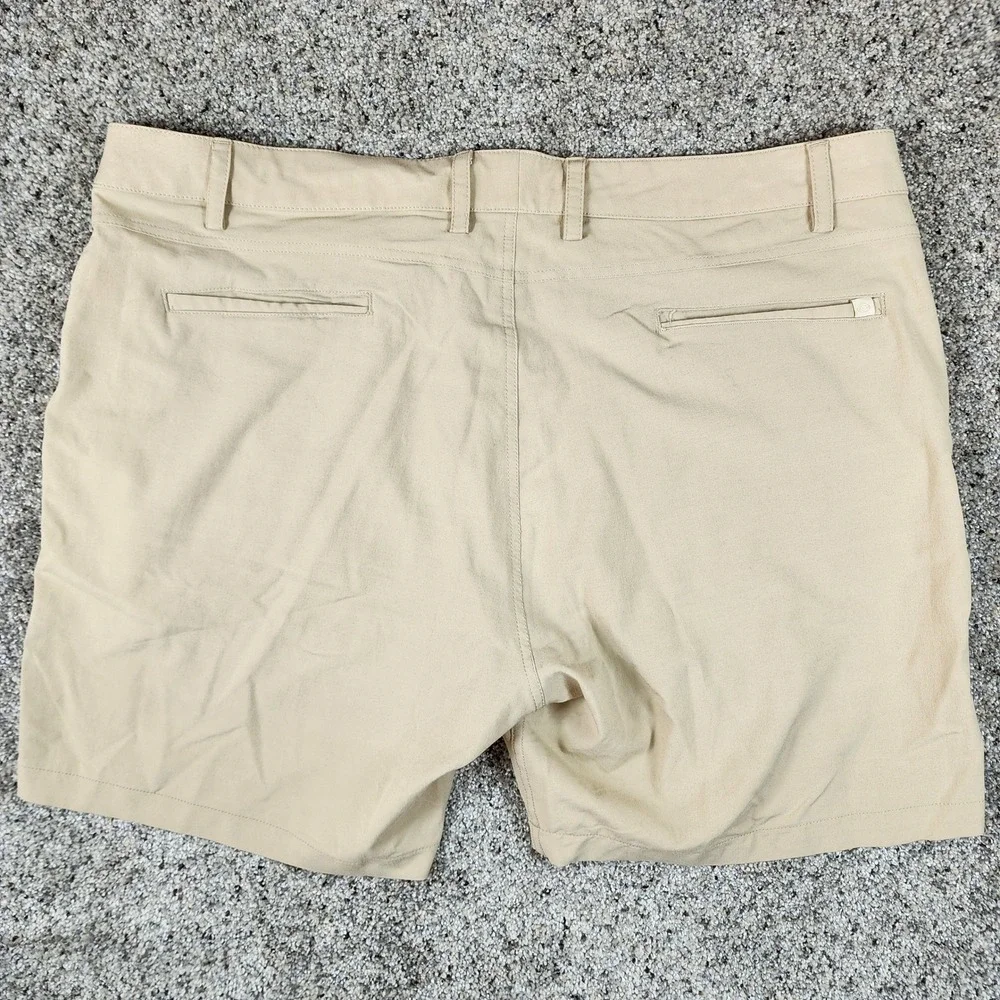 tasc Performance Shorts Mens 38 Tailored Khaki Bamboo Stretch Good
